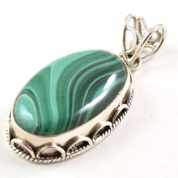 green banded malachtie trendy stone top design pendant