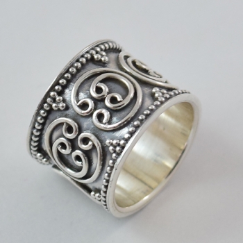Antique design top quality handcrafted oxidized finish sterling silver finger band
