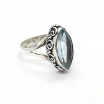 Stunning blue topaz chic design pure silver stylish finger ring for women